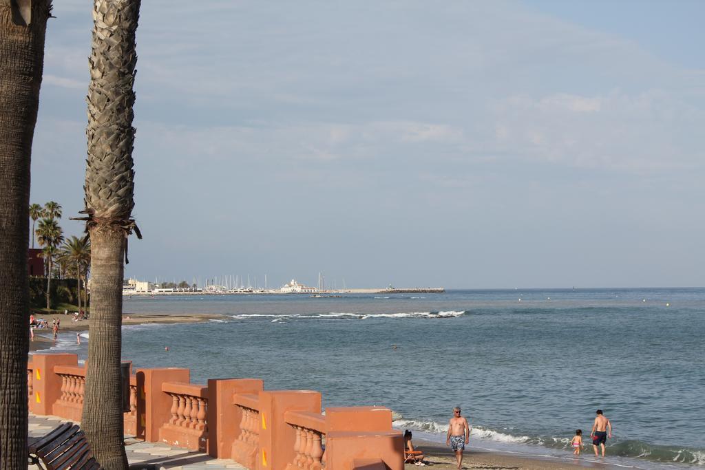 Apartamento Turistico Pueblo Evita Apartment Benalmadena Exterior photo